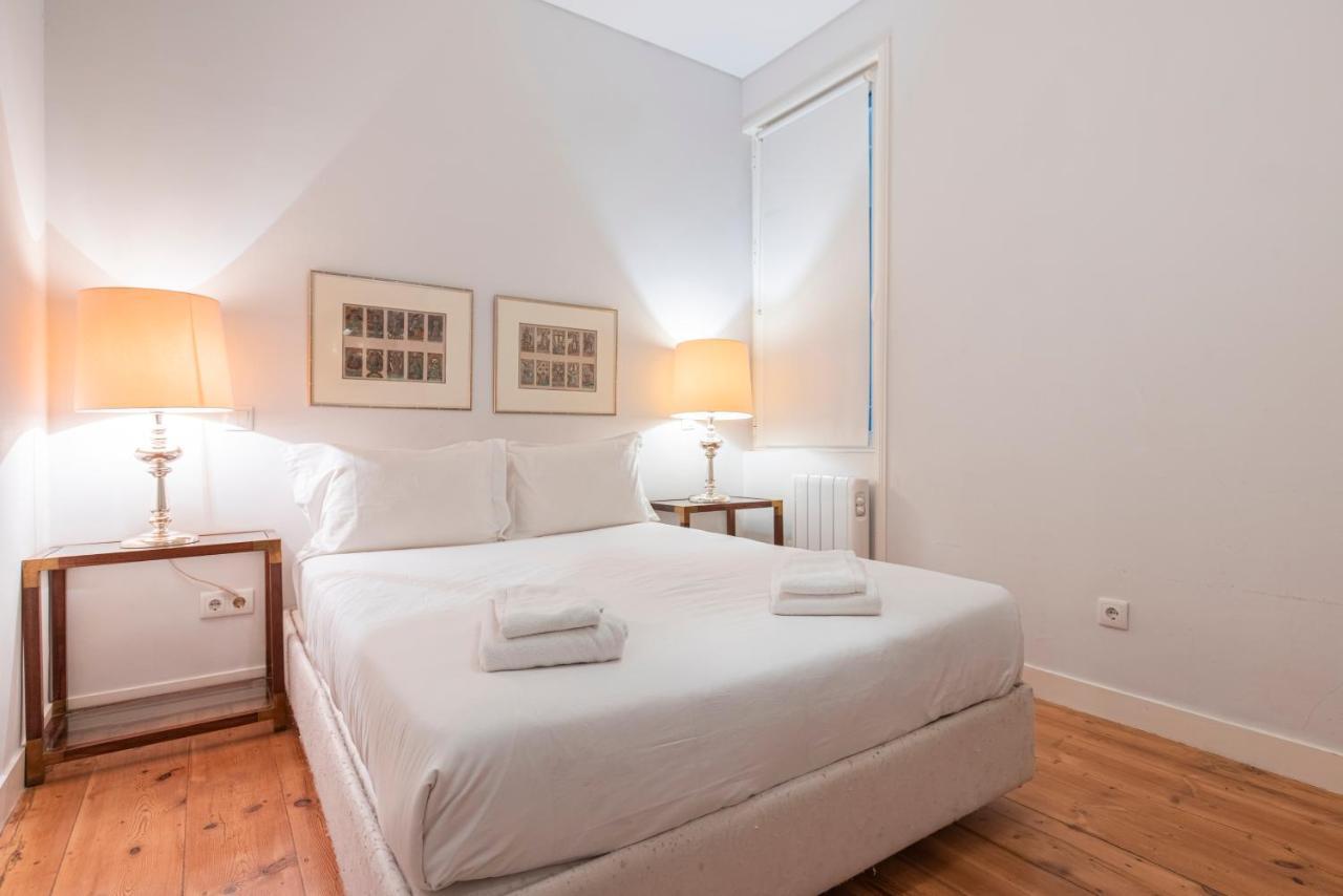 Castelo Design Aparment W/ Balcony & Super View By Lovelystay Лісабон Екстер'єр фото