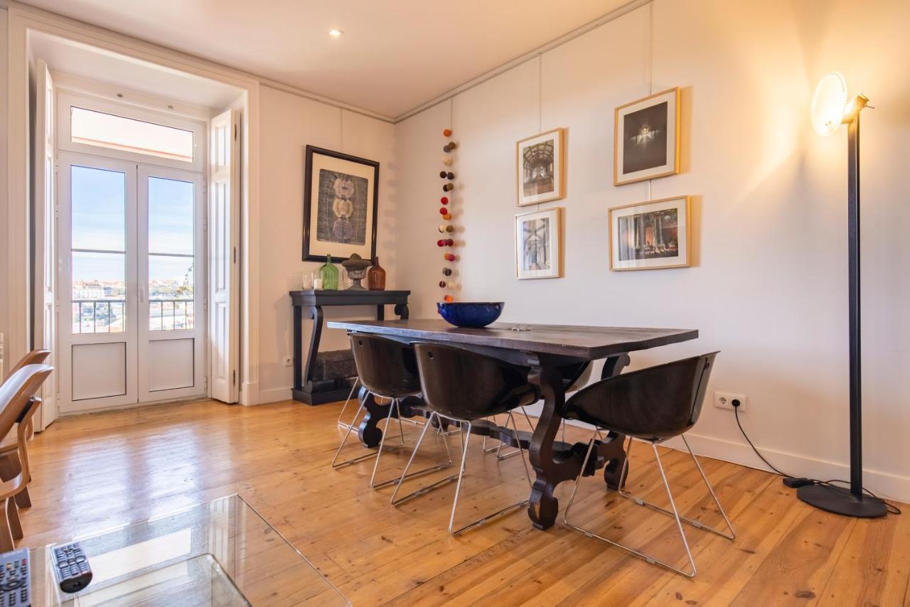 Castelo Design Aparment W/ Balcony & Super View By Lovelystay Лісабон Екстер'єр фото